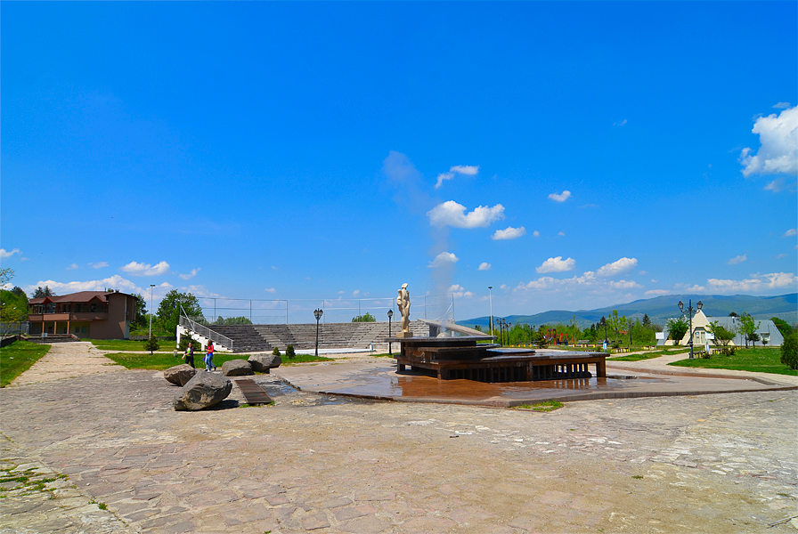 Сапарева баня